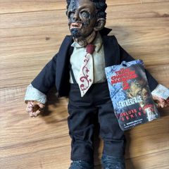 Mezco Toyz Cinema of Fear Leatherface Deluxe Plush Series 2 RARE