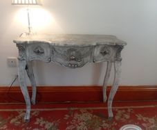console table