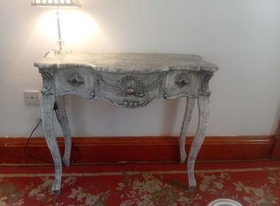 console table