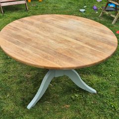 Neptune Round Dining Table