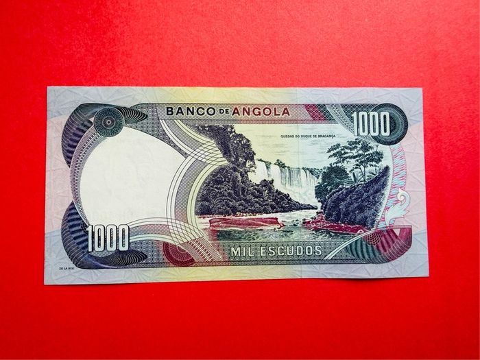 Angola  1000.  Escudos  1972  PICK 103  SCARCE . ( uncirculated )