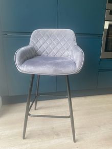Kitchen bar stools