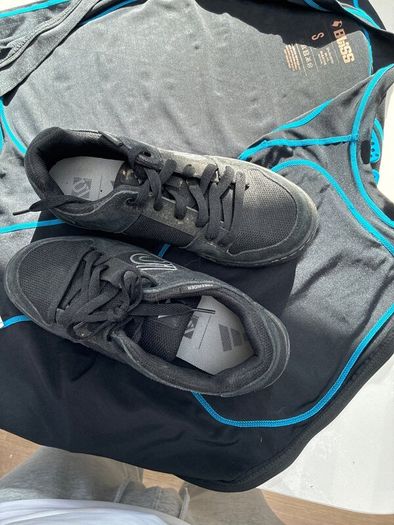Mountain biking gear