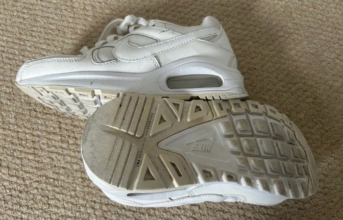 Nike Air Max Command White trainers UK 3 / EUR 35.5