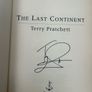 Signed Terry Pratchett The Last Continent First Edition 1998 HB Doubleday DJ Image 2