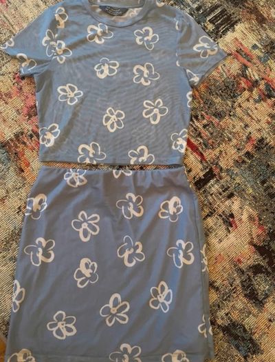 Large bundle of girls clothing to fit 12-13-14 years