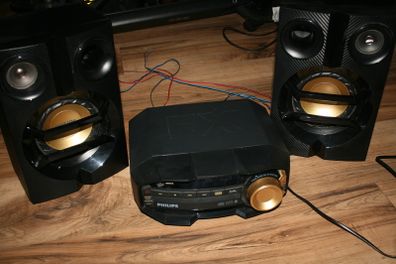FX10 Philips Mini Bluetooth Stereo System USB with CD Player MP3 USB