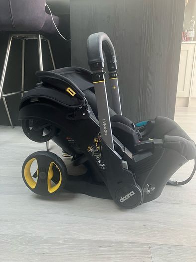 Doona i Car seat and Isofix