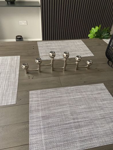 Candle holder