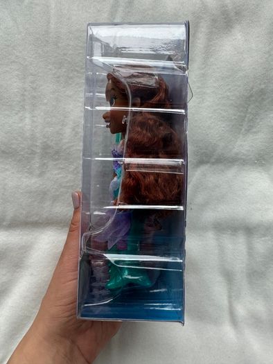 The Little Mermaid Petite Ariel Doll with Comb about 19cm new Damaged box Please look at the pictures
