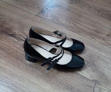women shoes