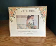 Mr & Mrs Rustic Floral Photo Frame