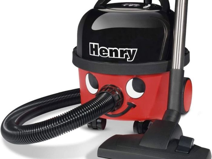 Henry HVR 160-11 Bagged Cylinder Vacuum, 620 W, 6 Litres, Red and Black (FREE POSTAGE)