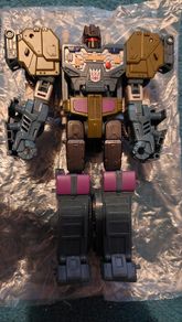 Transformer / toy / combiner