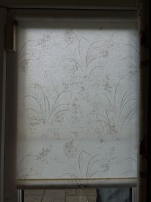 roller blinds x 2