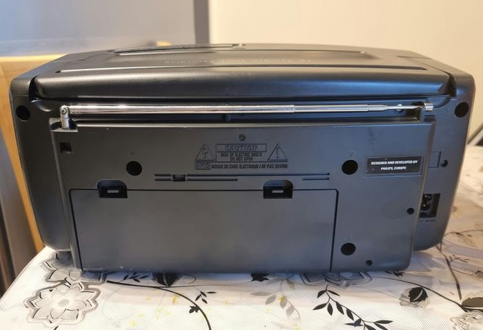From 1994 Rare Philips AZ8040/20M, Working as new.