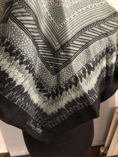 Monique valery scarf