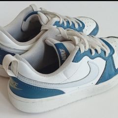 Boys Nike 4/37