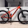 Trek Marlin 6 Mountain Bike + Brand New Full Face Helmet Image 7