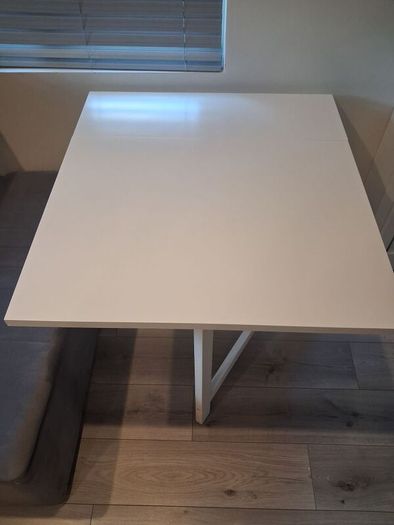 dining table (foldable & adjustable)