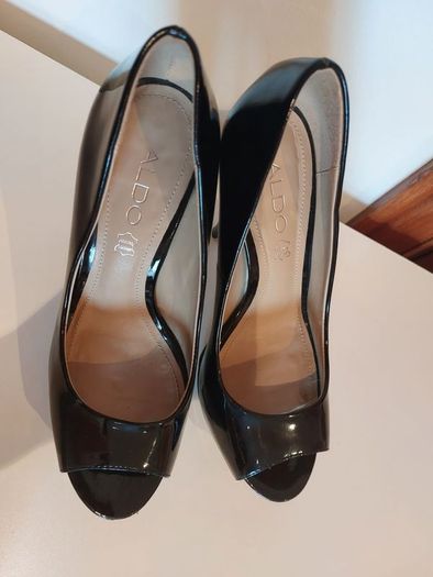 Aldo Black Patent Leather heels