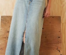 Maxi skirt-Levi's-size 32"-like NEW!