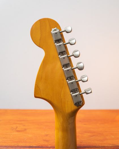 Fender Mustang MG69-55 1992-1993 - Faded Yellow White