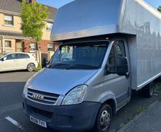 luton van