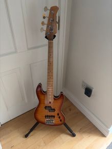 Sire U5 Short Scale bass