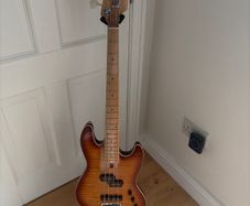 Sire U5 Short Scale bass