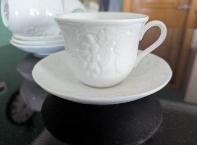 Wedgwood Fine Bone China Teacups & Saucers