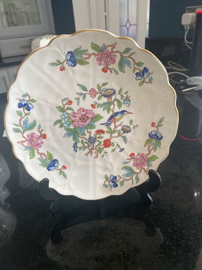 Pair. of aynsley Pembroke  8 inch plates