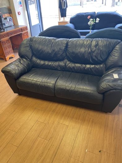 3+2 leather sofa