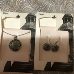 Ladies sliver necklace & matching earrings