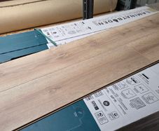 Sand Oak 7mm Click Laminate Flooring - 2.467m2 Box