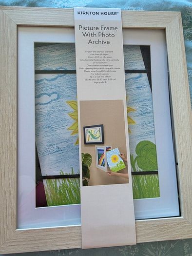 Pictures frame