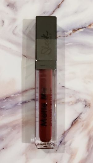 Sleek MakeUP Matte Me Liquid Lip Cream - Vino Tinto - New - Sealed
