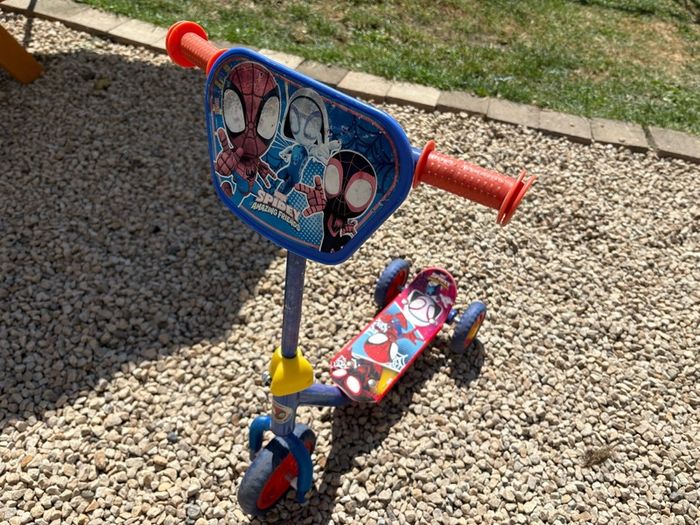 Spiderman scooter