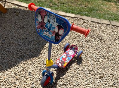 Spiderman scooter