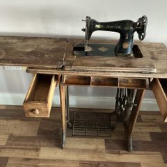 Vintage Singer Sewing Machine