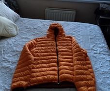 Regatta outdoor xxl yellow puffer jacket brand new never worn cost 110e