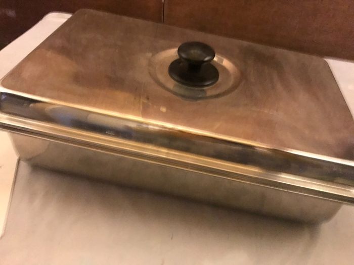 Stainless steel smoking grill