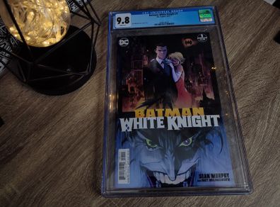 Batman: White Knight ! First Issue ! CGC 9.8 ! White Pages ! 2017 ! by DC Comics !