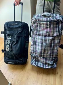 Dakine split roller travel bag 85L, used only 1 time