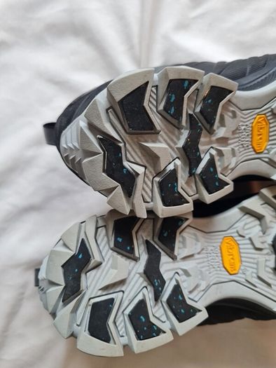 merrell thermo freeze waterproof walking/hiking shoes Size 6.5 eu 40 black In excellent condition