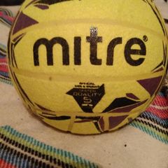 Mitre 'Cyclone' Indoor Football Size 5