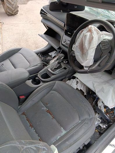 Breaking Hyundai ionic 2017 hybrid