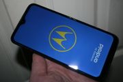 Motorola G8 Plus Dual Sim 64GB Cosmic Blue, Unlocked ( see photos - small crack in screen)