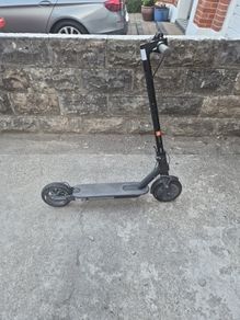 E scooter / battery scooter