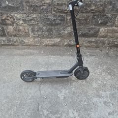 E scooter / battery scooter